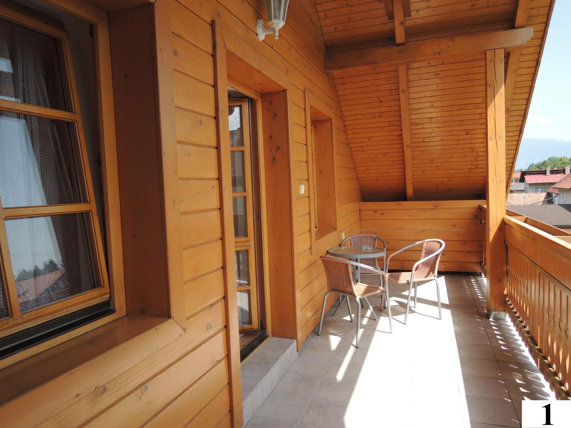 Privat Alenka Hotel Lipótszentmiklós Kültér fotó